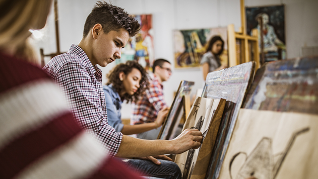 Рисуване и живопис в Cambridge School of Visual & Performing Arts